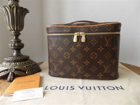 nice bb lv|louis vuitton toiletry pouch 15.